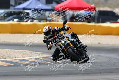 media/Apr-10-2022-SoCal Trackdays (Sun) [[f104b12566]]/Turn 2 (1135am)/